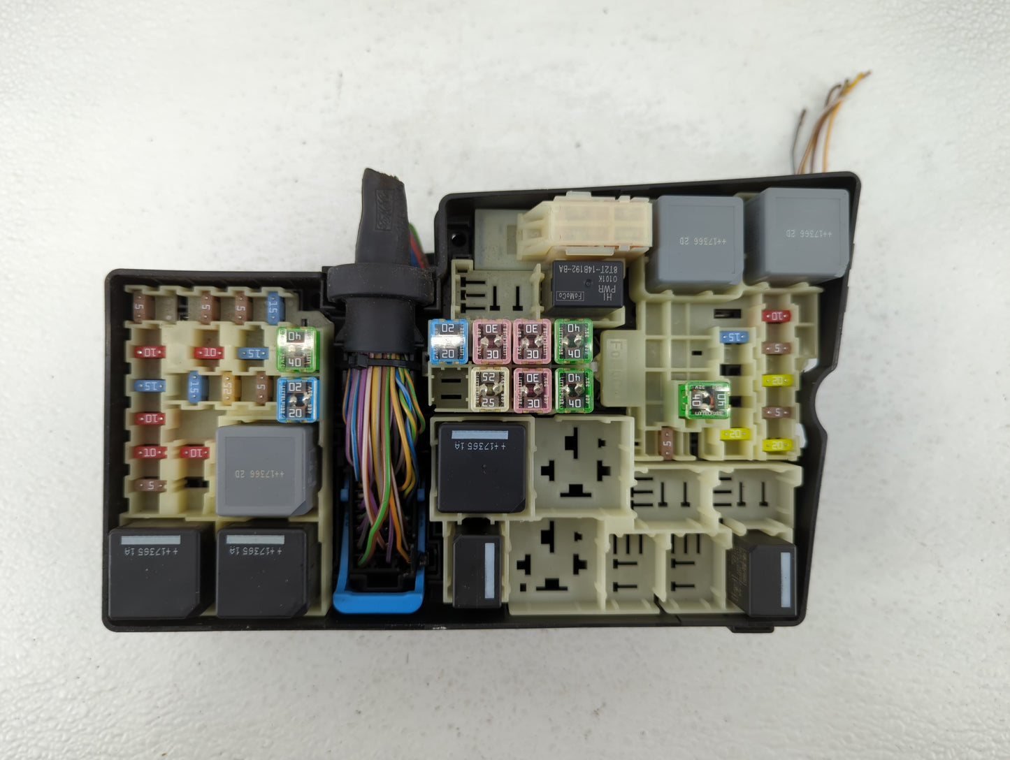 2018 Ford Escape Fusebox Fuse Box Panel Relay Module P/N:AV6T-14A067-AD Fits OEM Used Auto Parts - Oemusedautoparts1.com