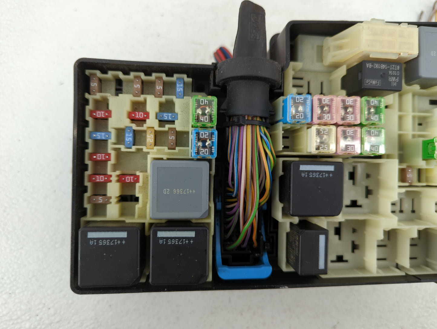 2018 Ford Escape Fusebox Fuse Box Panel Relay Module P/N:AV6T-14A067-AD Fits OEM Used Auto Parts - Oemusedautoparts1.com