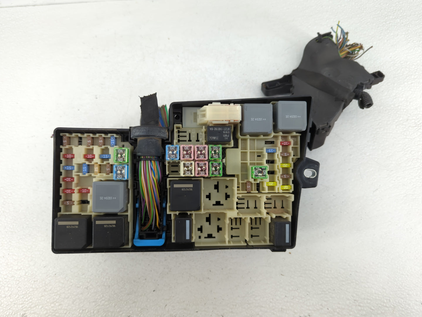2018 Ford Escape Fusebox Fuse Box Panel Relay Module P/N:AV6T-14A067-AD Fits OEM Used Auto Parts - Oemusedautoparts1.com