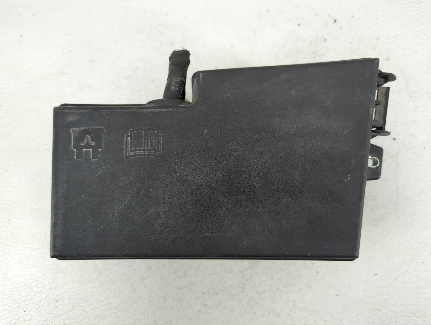 2018 Ford Escape Fusebox Fuse Box Panel Relay Module P/N:E02345500 AV6T-14A067-AD Fits OEM Used Auto Parts - Oemusedautopart