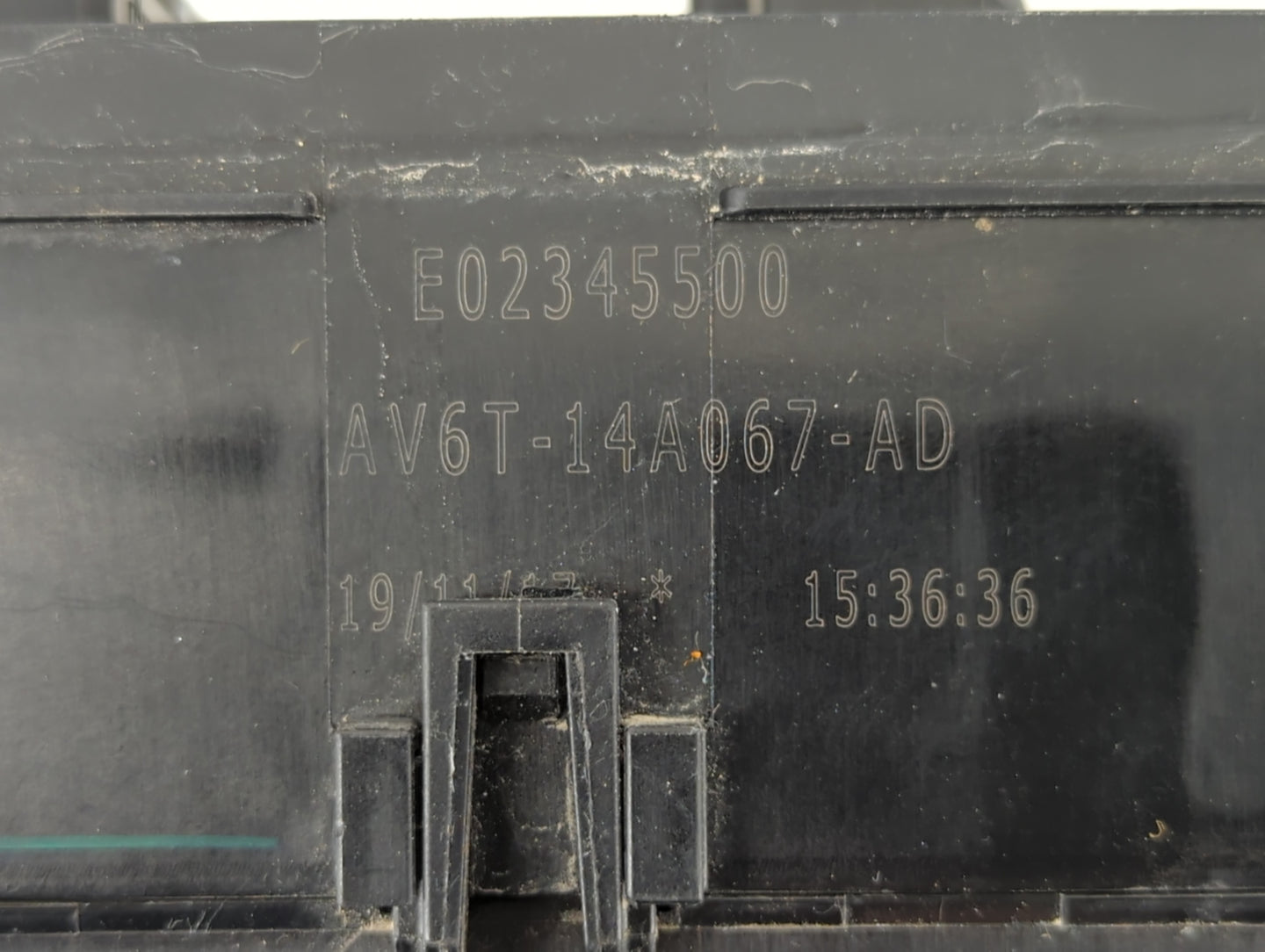 2018 Ford Escape Fusebox Fuse Box Panel Relay Module P/N:E02345500 AV6T-14A067-AD Fits OEM Used Auto Parts - Oemusedautopart