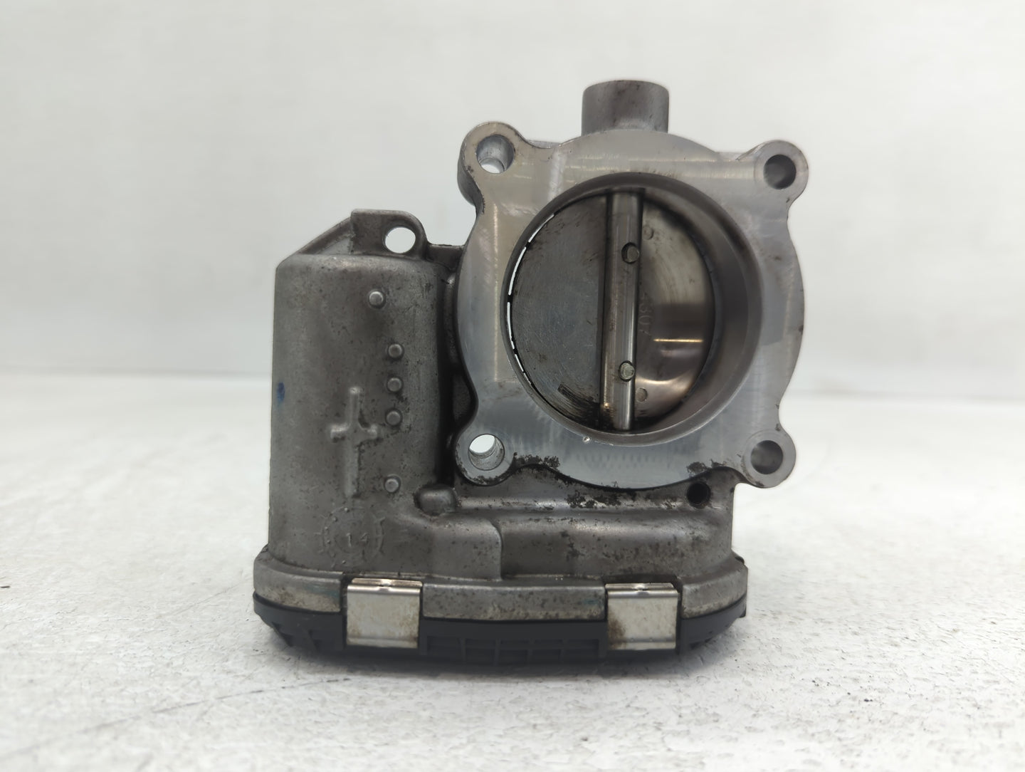 2017-2019 Ford Escape Throttle Body P/N:0280750576 Fits Fits 2014 2015 2016 2017 2018 2019 2020 2021 2022 OEM Used Auto Part