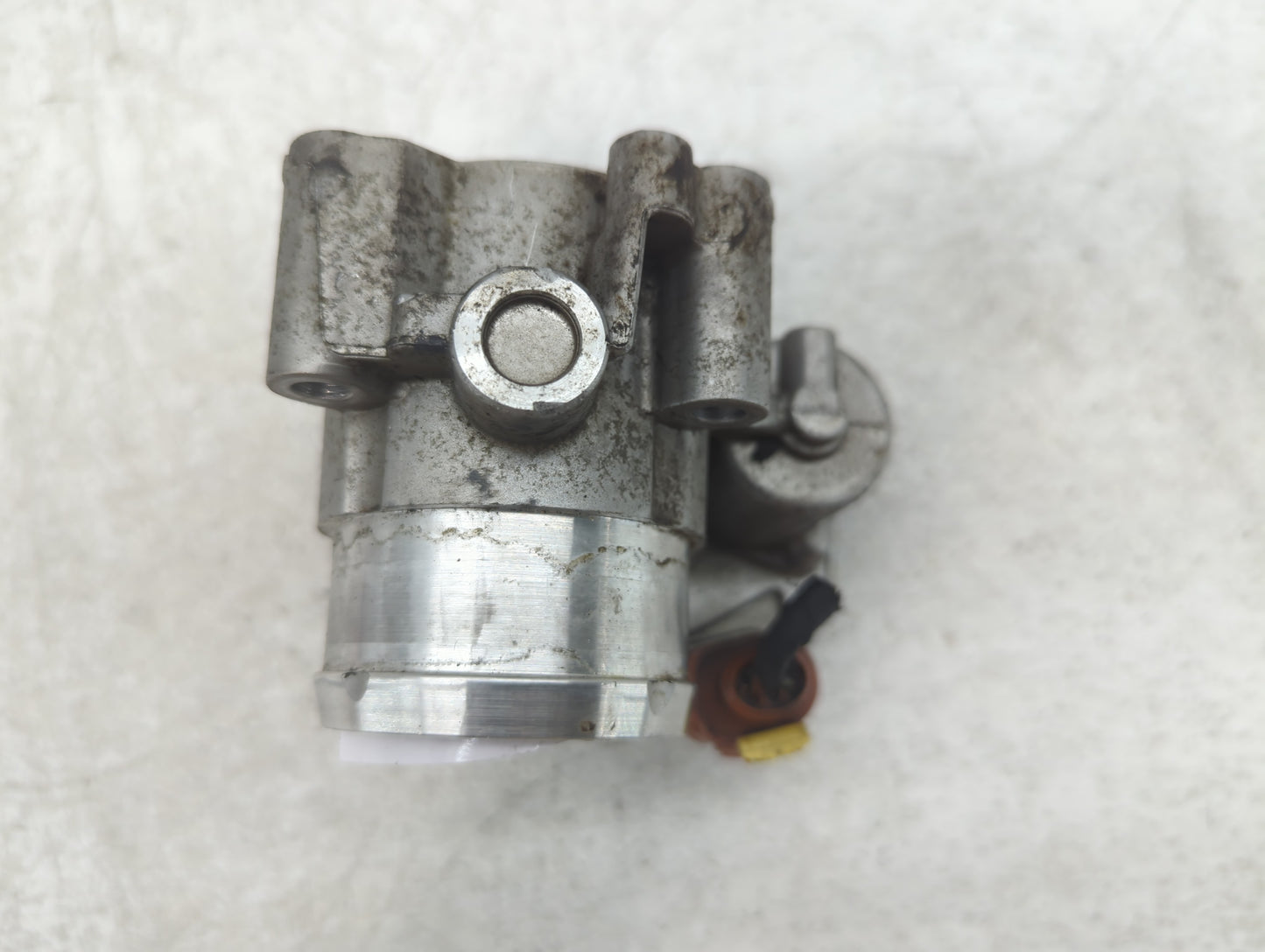 2017-2019 Ford Escape Throttle Body P/N:B18 135 6867 DS7G-9F991-CA Fits Fits 2014 2015 2016 2017 2018 2019 2020 OEM Used Aut