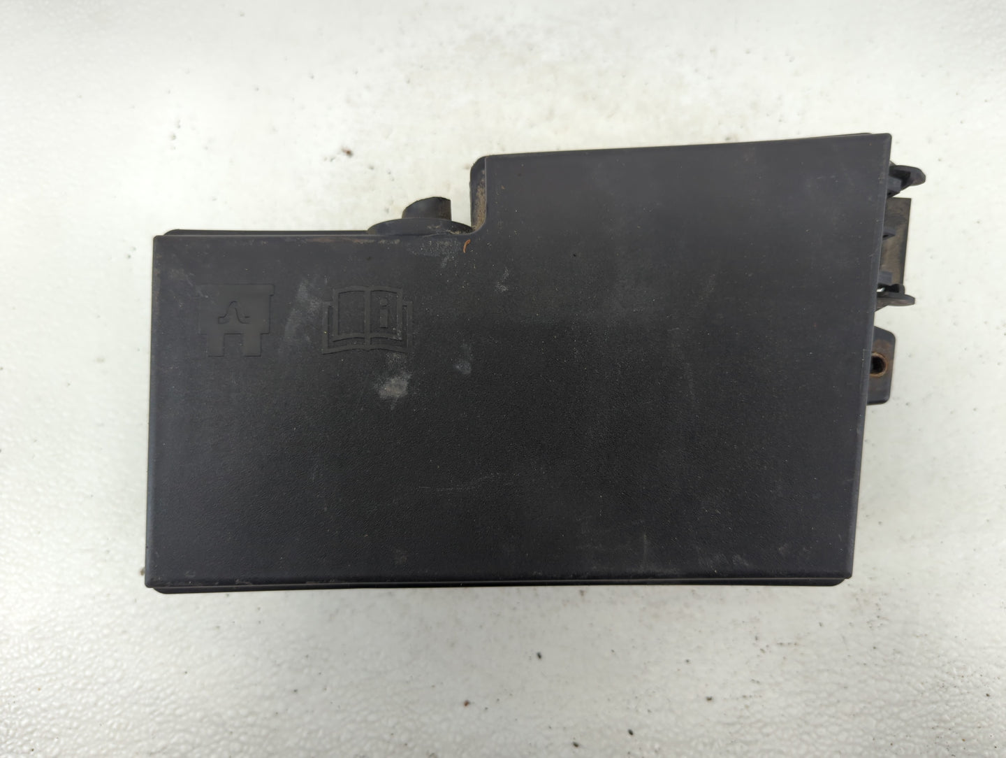 2018 Ford Escape Fusebox Fuse Box Panel Relay Module P/N:E02345500 AV6T-14A067-AD Fits OEM Used Auto Parts - Oemusedautopart