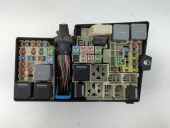 compare product 2018 Ford Escape Fusebox Fuse Box Panel Relay Module P/N:E00027328 AV6T-14A142-AB Fits OEM Used Auto Parts
