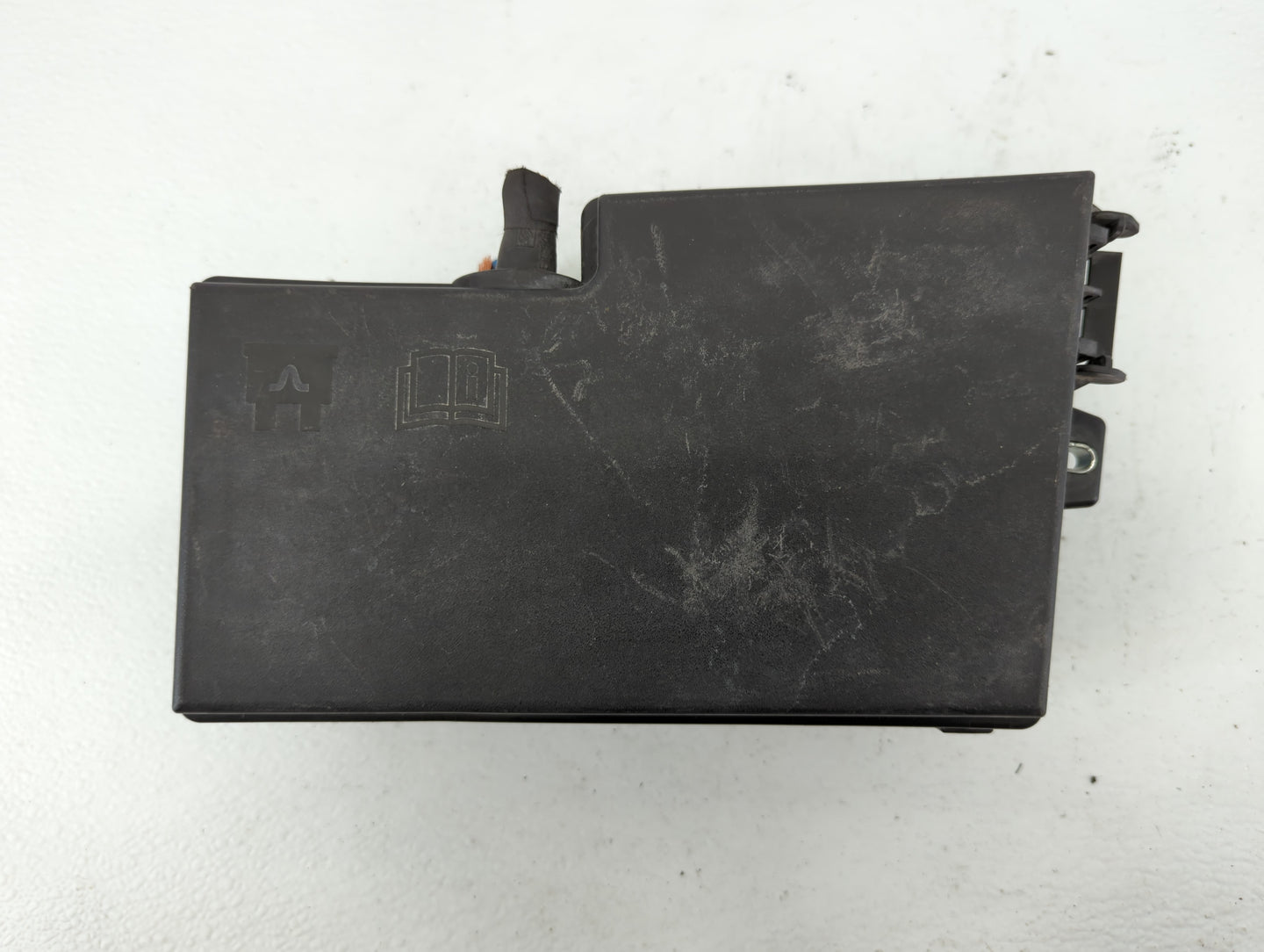 2018 Ford Escape Fusebox Fuse Box Panel Relay Module P/N:E02345500 AV6T-14A067-AD Fits OEM Used Auto Parts - Oemusedautopart