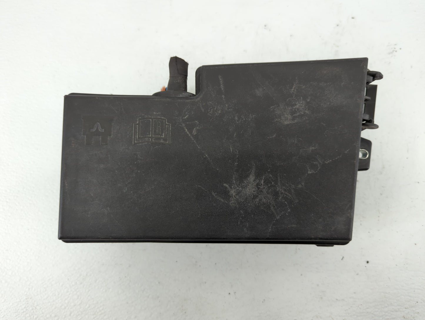 2018 Ford Escape Fusebox Fuse Box Panel Relay Module P/N:E02345500 AV6T-14A067-AD Fits OEM Used Auto Parts - Oemusedautopart