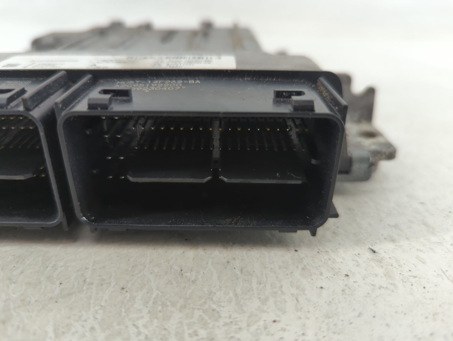 2017-2019 Ford Escape PCM Engine Control Computer ECU ECM PCU OEM P/N:FV6A-12B684-AB HJ5A-12A650-MA Fits Fits 2017 2018 2019
