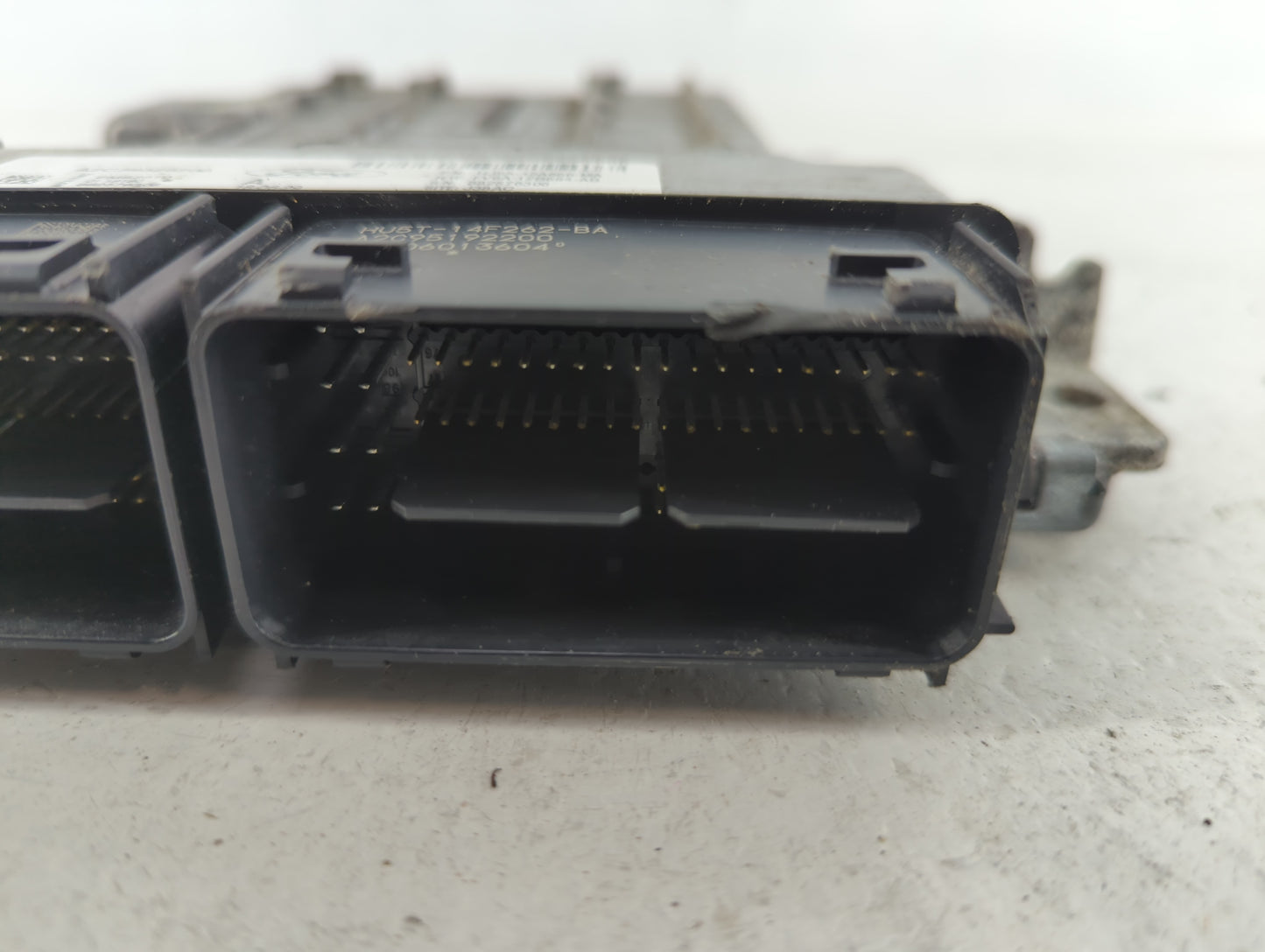 2017-2019 Ford Escape PCM Engine Control Computer ECU ECM PCU OEM P/N:HJ5A-12A650-MA 882576306 Fits Fits 2017 2018 2019 OEM 