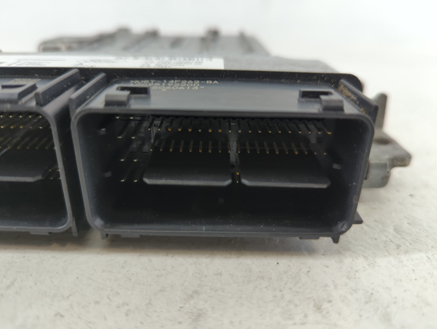 2017-2019 Ford Escape PCM Engine Control Computer ECU ECM PCU OEM P/N:HJ5A-12A650-MA 882576306 Fits Fits 2017 2018 2019 OEM 