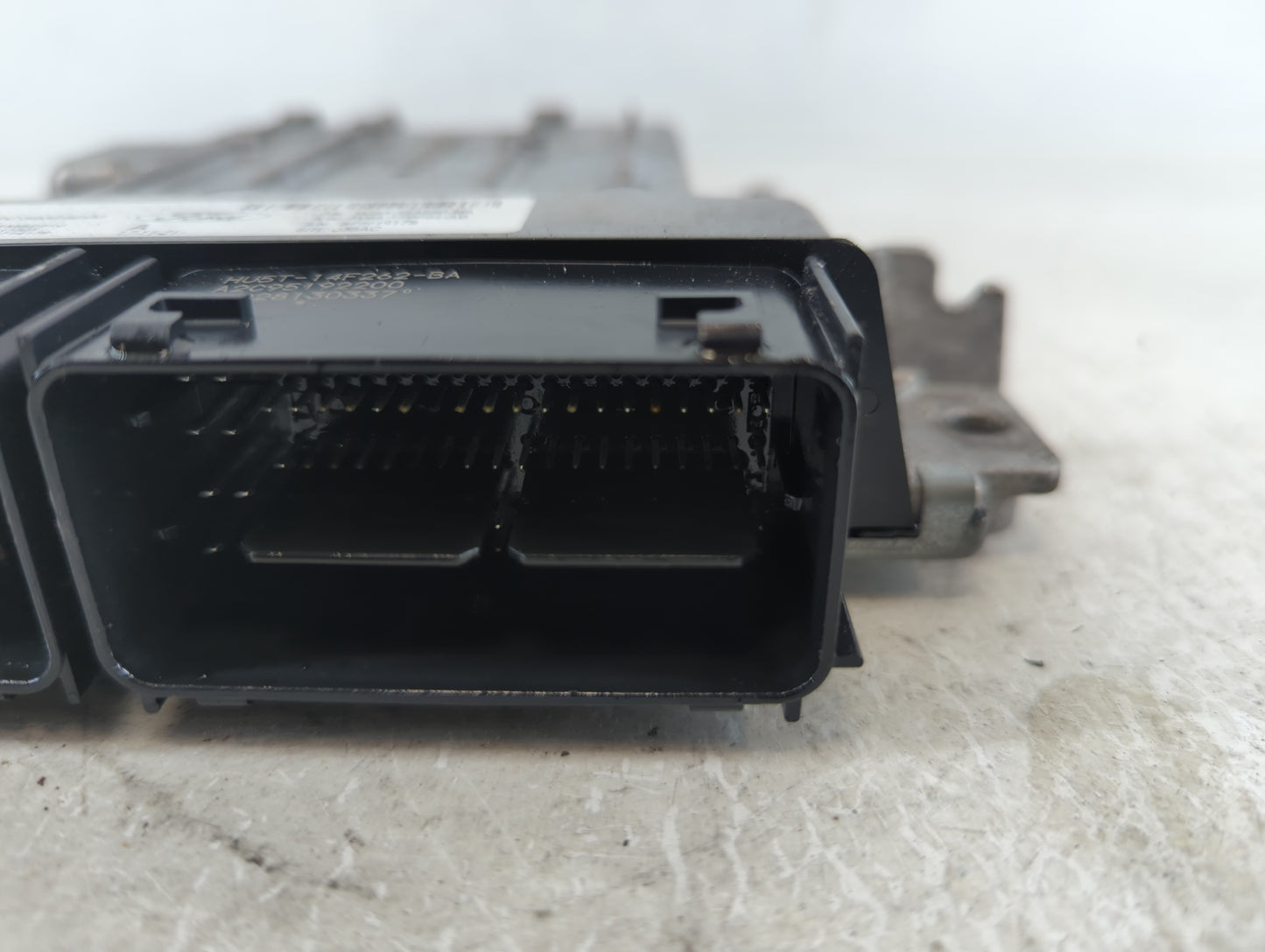 2017-2019 Ford Escape PCM Engine Control Computer ECU ECM PCU OEM P/N:FV6A-12B584-AB HJ5A-12A650-MA Fits Fits 2017 2018 2019