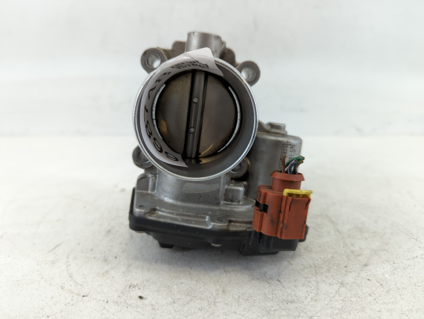 2017-2019 Ford Escape Throttle Body P/N:DS7G-9F991-CA Fits Fits 2014 2015 2016 2017 2018 2019 2020 OEM Used Auto Parts - Oem