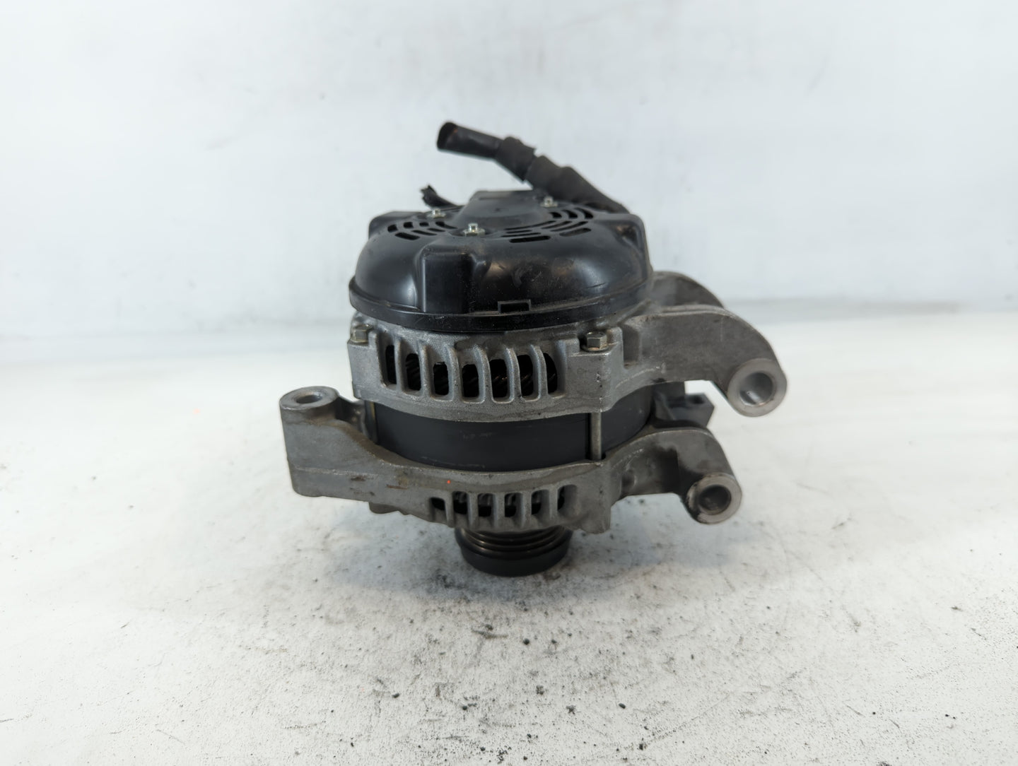 2013-2019 Ford Escape Alternator Replacement Generator Charging Assembly Engine OEM P/N:TN104210-2330 CJ5T-10300-BB Fits OEM