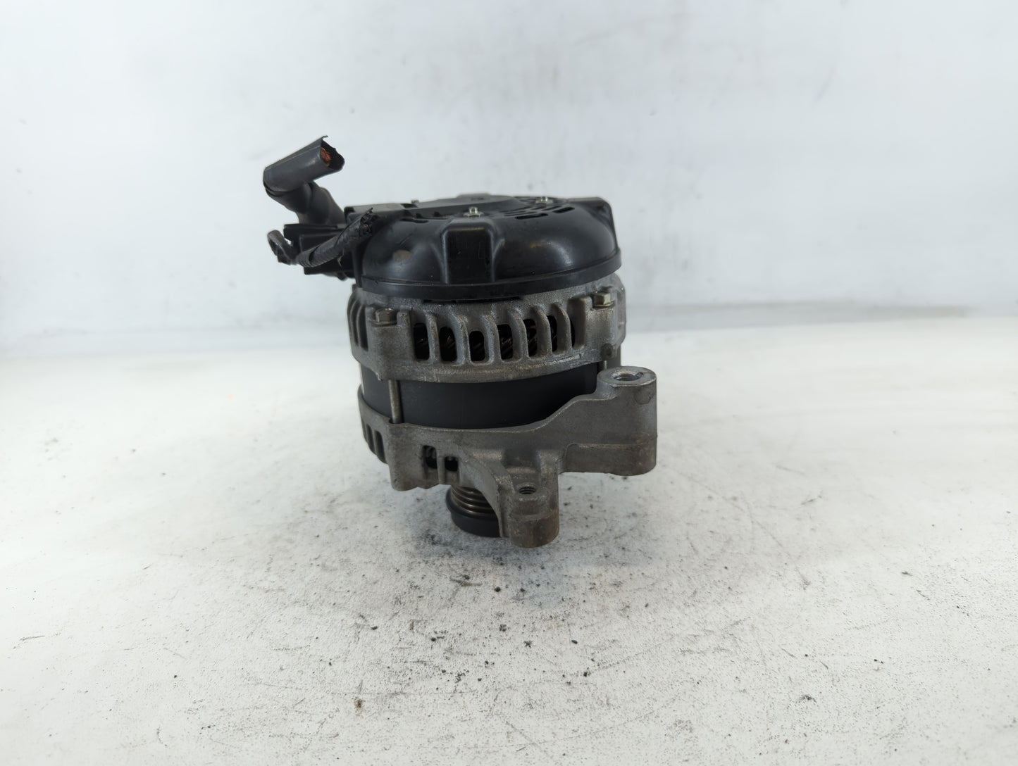 2013-2019 Ford Escape Alternator Replacement Generator Charging Assembly Engine OEM P/N:TN104210-2330 CJ5T-10300-BB Fits OEM