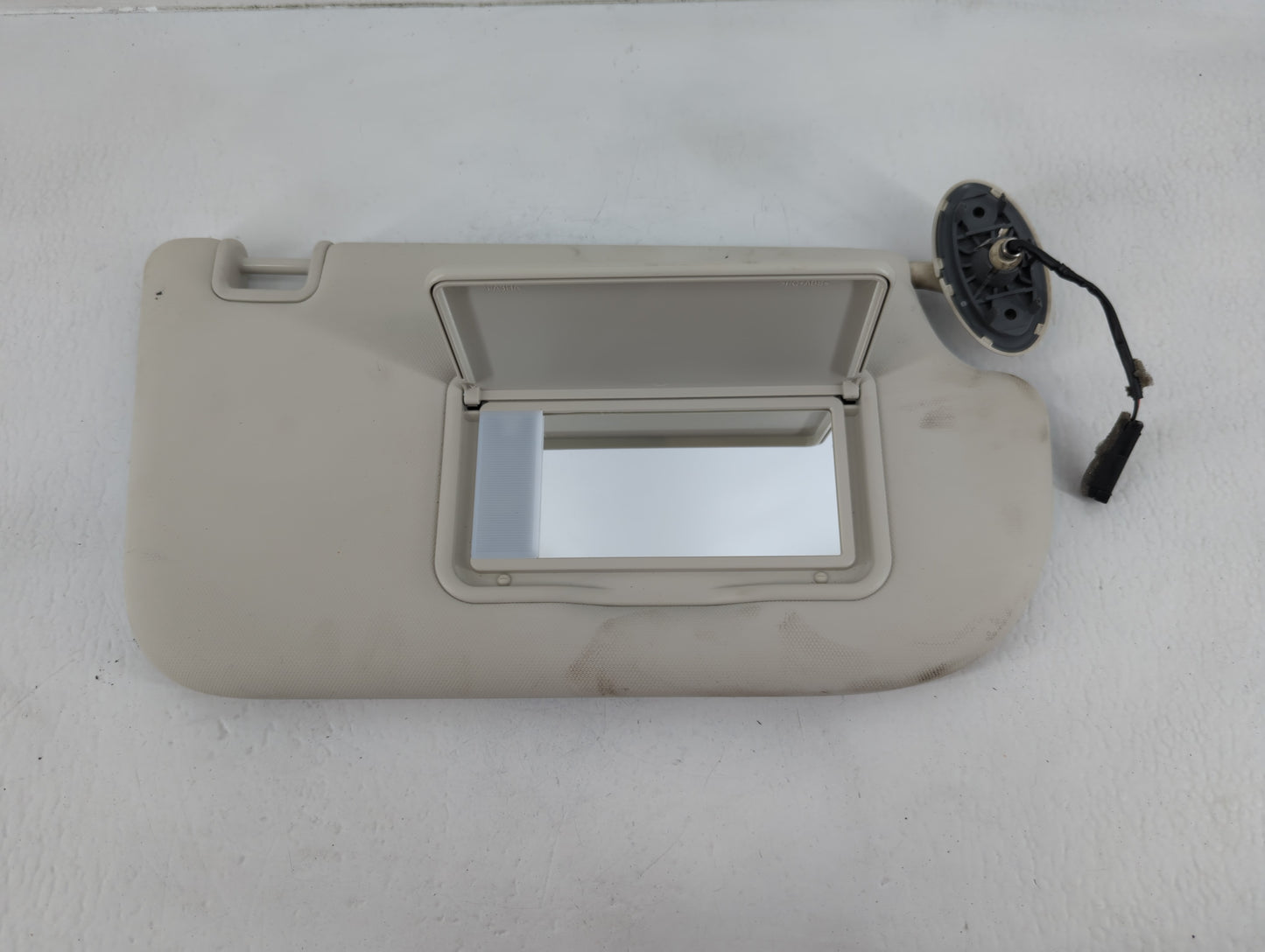 2013-2019 Ford Escape Sun Visor Shade Replacement Passenger Right Mirror Fits Fits 2013 2014 2015 2016 2017 2018 2019 OEM Us