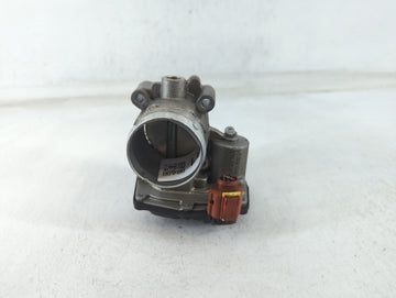 2017-2019 Ford Escape Throttle Body P/N:DS7G-9F991-CA Fits Fits 2014 2015 2016 2017 2018 2019 2020 OEM Used Auto Parts - Oem