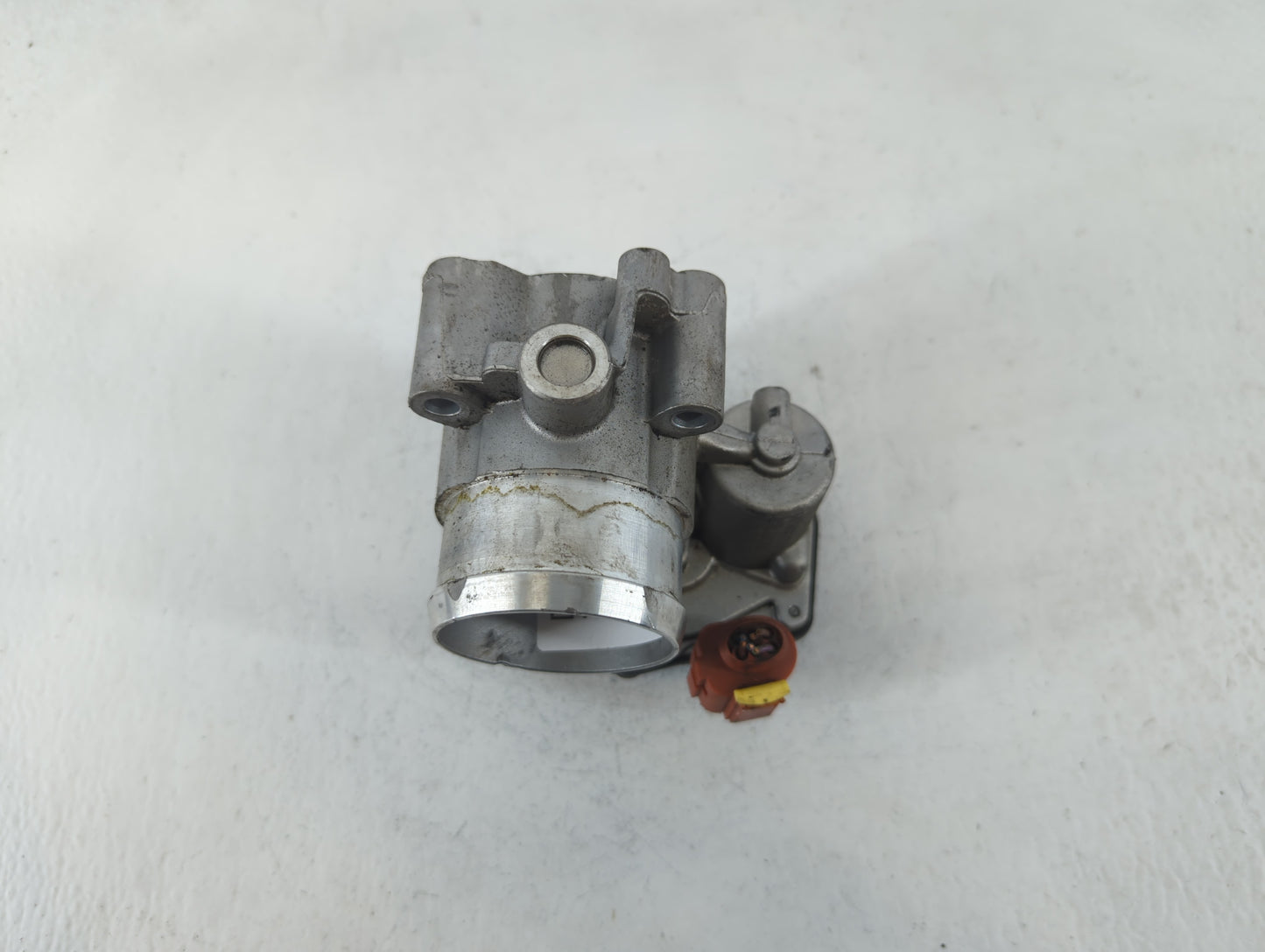 2017-2019 Ford Escape Throttle Body P/N:DS7G-9F991-CA Fits Fits 2014 2015 2016 2017 2018 2019 2020 OEM Used Auto Parts - Oem