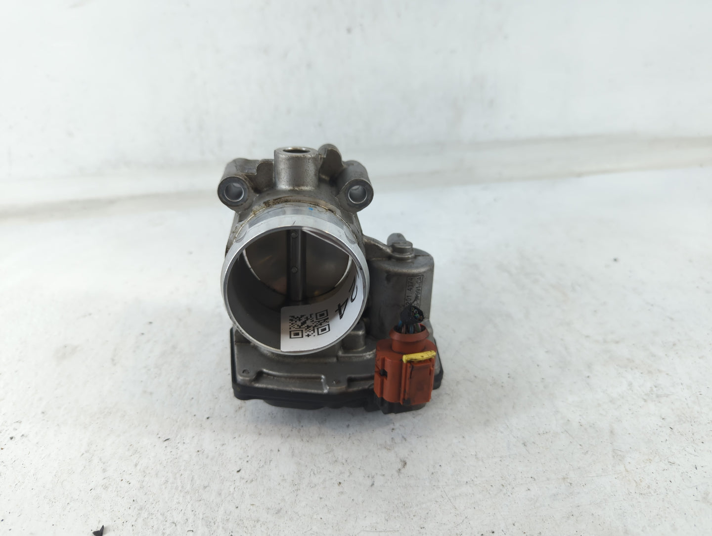 2017-2019 Ford Escape Throttle Body P/N:DS7G-9F991-CA Fits Fits 2014 2015 2016 2017 2018 2019 2020 OEM Used Auto Parts - Oem