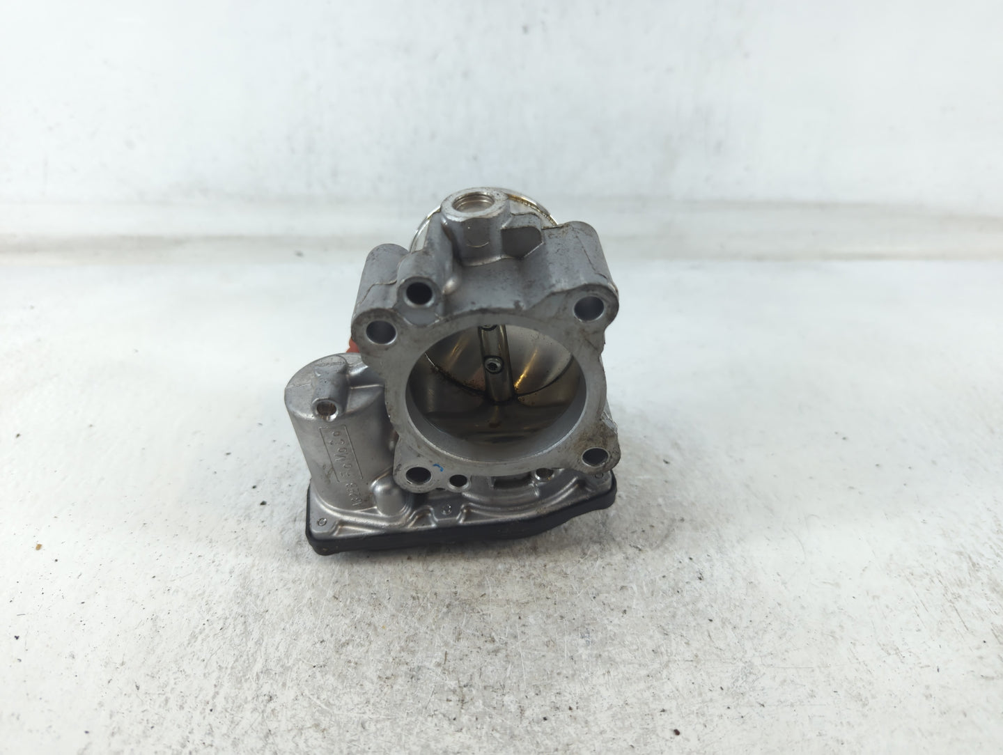 2017-2019 Ford Escape Throttle Body P/N:B18 004 5731 DS7G-9F991-CA Fits Fits 2014 2015 2016 2017 2018 2019 2020 OEM Used Aut