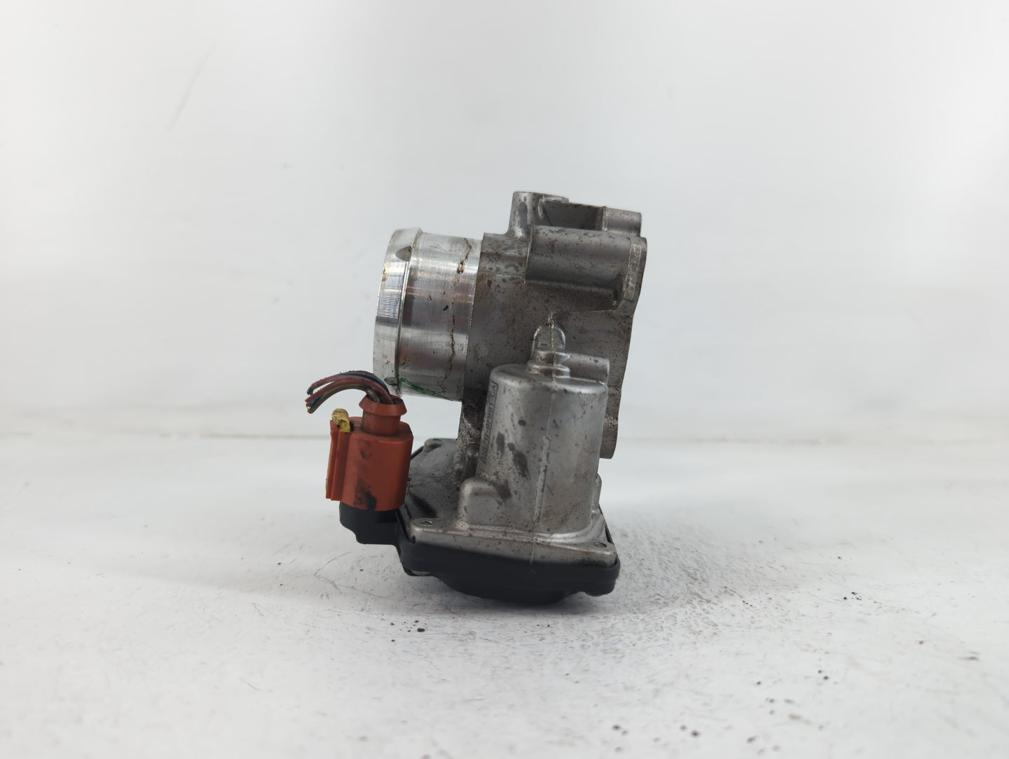 2017-2019 Ford Escape Throttle Body P/N:B17 313 4269 DS7G-9F991-CA Fits Fits 2014 2015 2016 2017 2018 2019 2020 OEM Used Aut