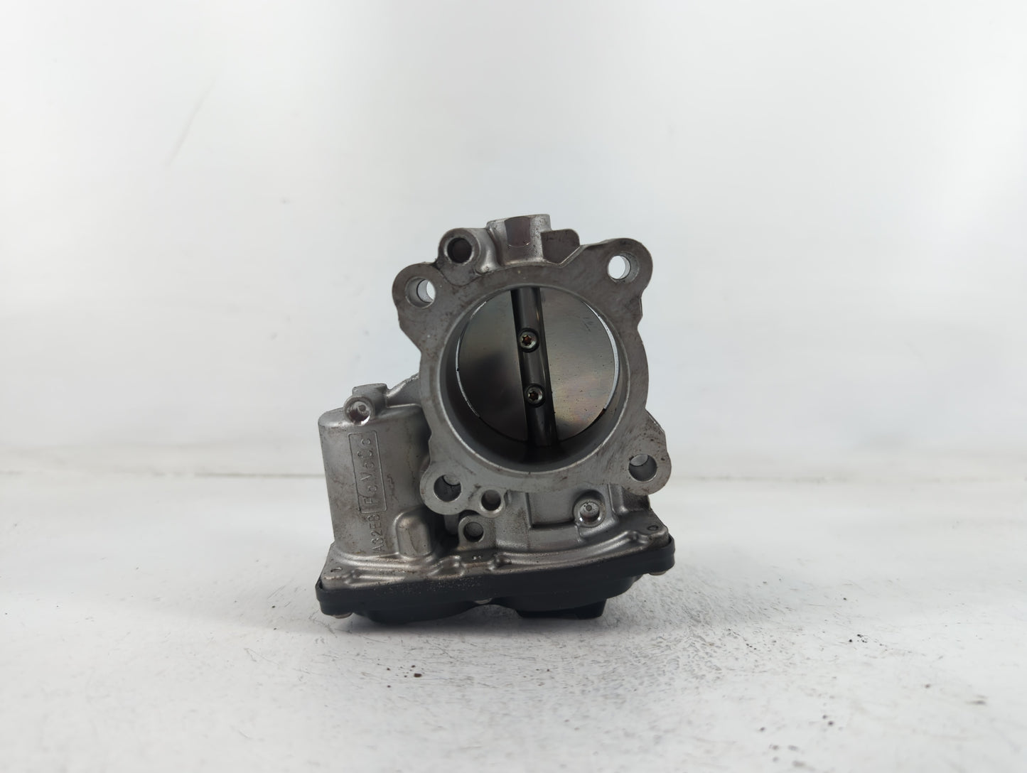 2017-2019 Ford Escape Throttle Body P/N:B17 313 4269 DS7G-9F991-CA Fits Fits 2014 2015 2016 2017 2018 2019 2020 OEM Used Aut