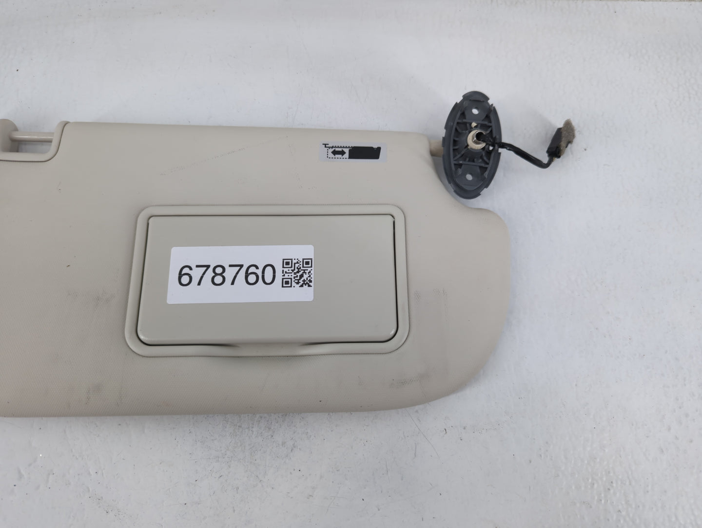 2013-2019 Ford Escape Sun Visor Shade Replacement Passenger Right Mirror Fits Fits 2013 2014 2015 2016 2017 2018 2019 OEM Us