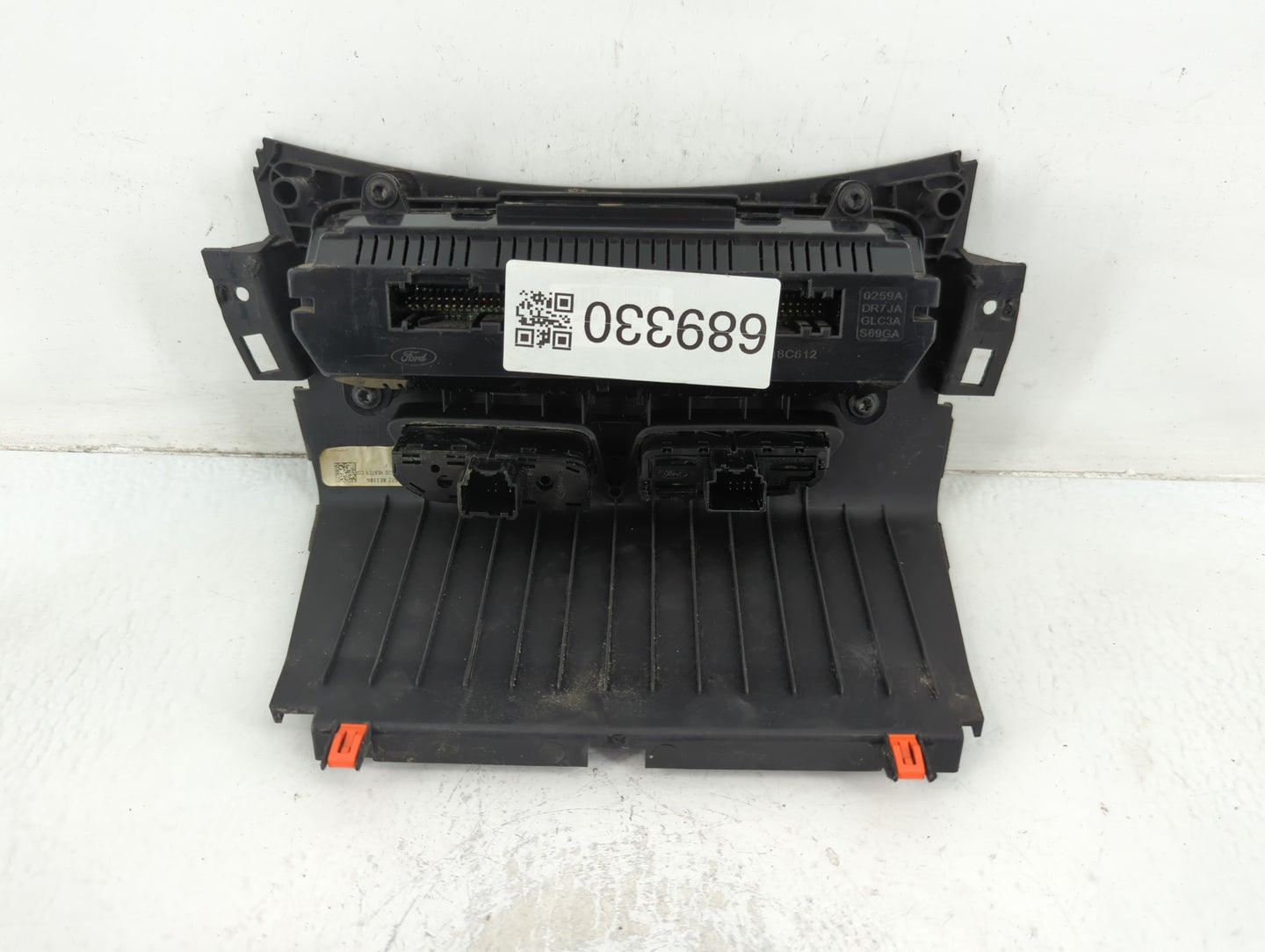 2018-2019 Ford Escape Climate Control Module Temperature AC/Heater Replacement P/N:GJ54 18522 AE3JA6 Fits Fits 2018 2019 OEM