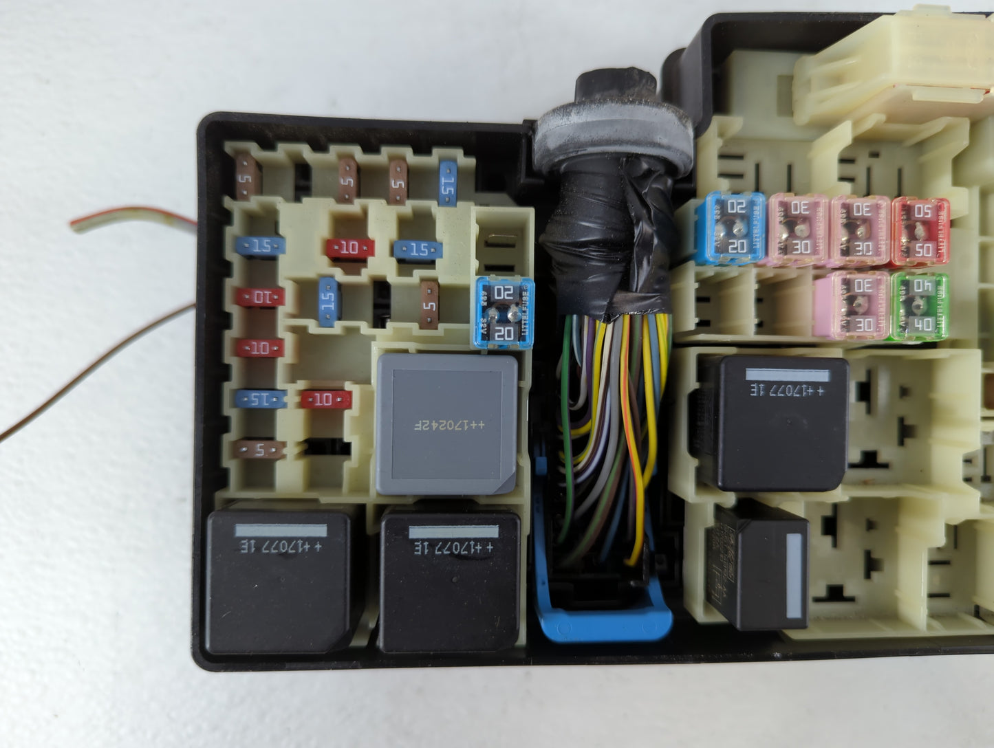 2018 Ford Escape Fusebox Fuse Box Panel Relay Module P/N:E02345500 AV6T-14A067-AD Fits OEM Used Auto Parts - Oemusedautopart