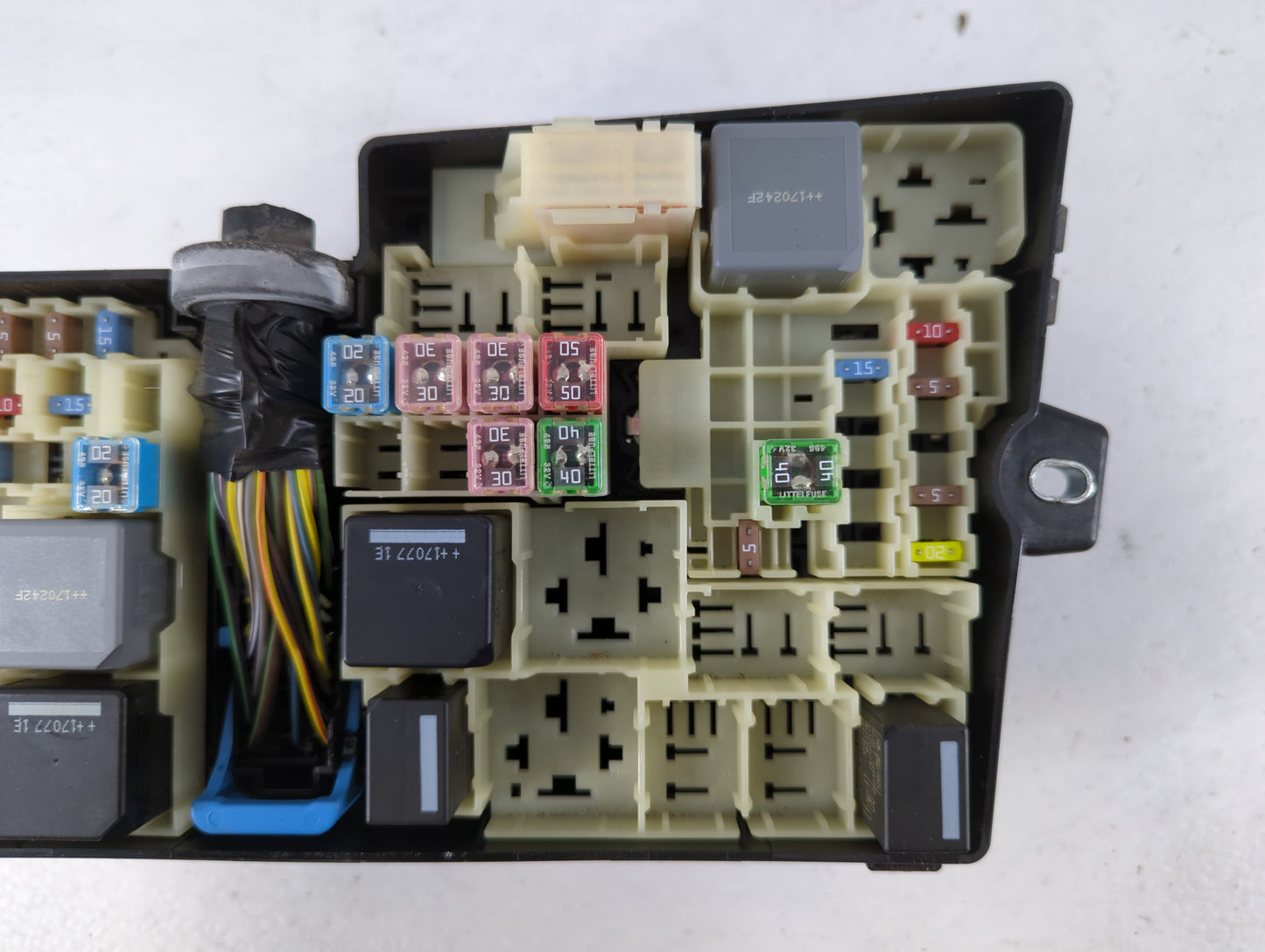 2018 Ford Escape Fusebox Fuse Box Panel Relay Module P/N:E02345500 AV6T-14A067-AD Fits OEM Used Auto Parts - Oemusedautopart