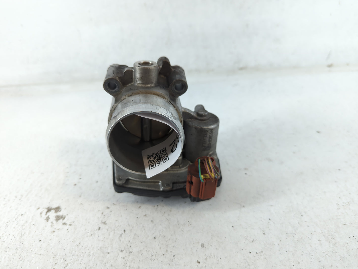 2017-2019 Ford Escape Throttle Body P/N:G-9F991-CA B18 017 5370 Fits Fits 2014 2015 2016 2017 2018 2019 2020 OEM Used Auto P