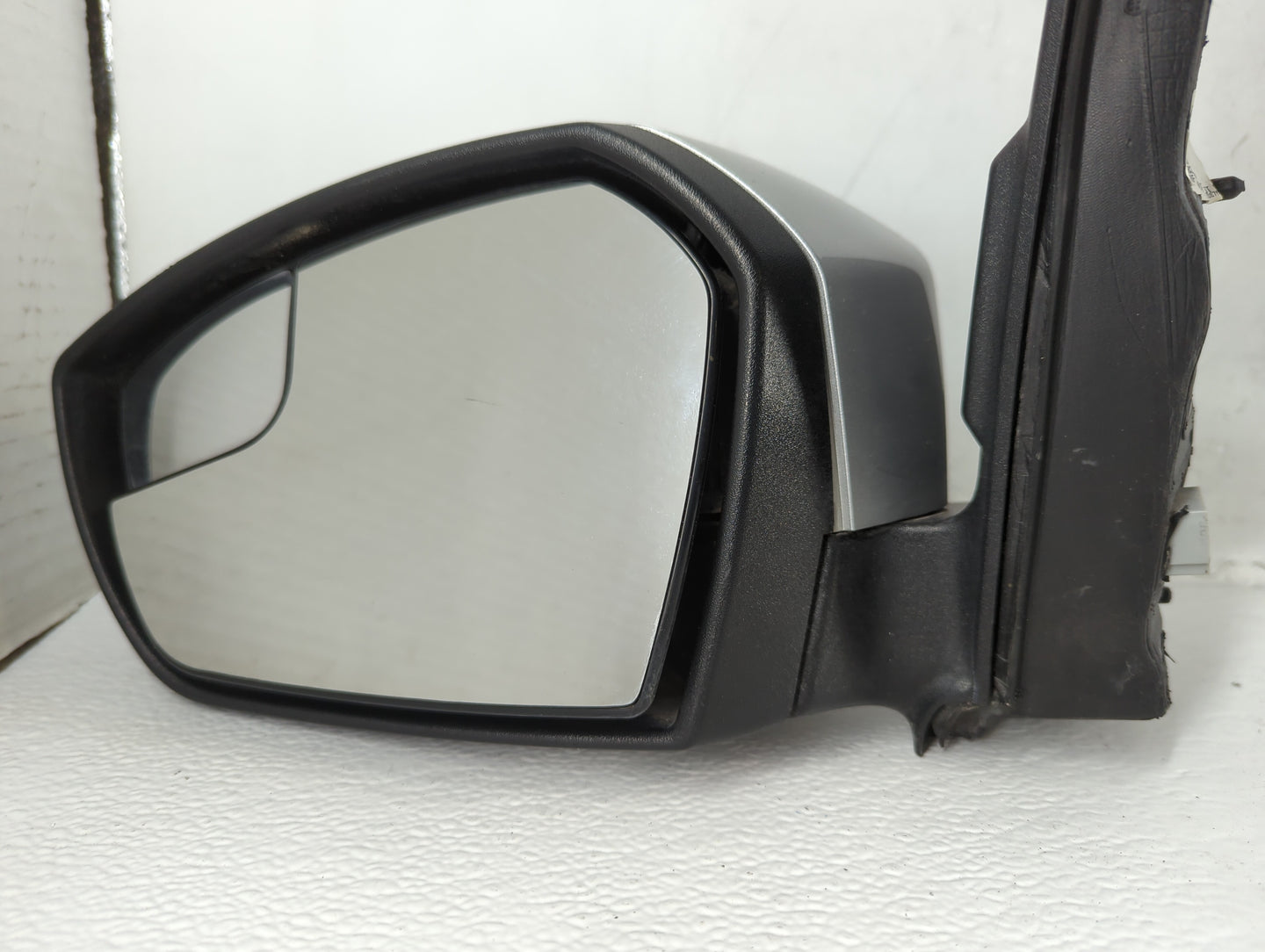 2017-2019 Ford Escape Driver Left Side View Manual Door Mirror Silver - Oemusedautoparts1.com