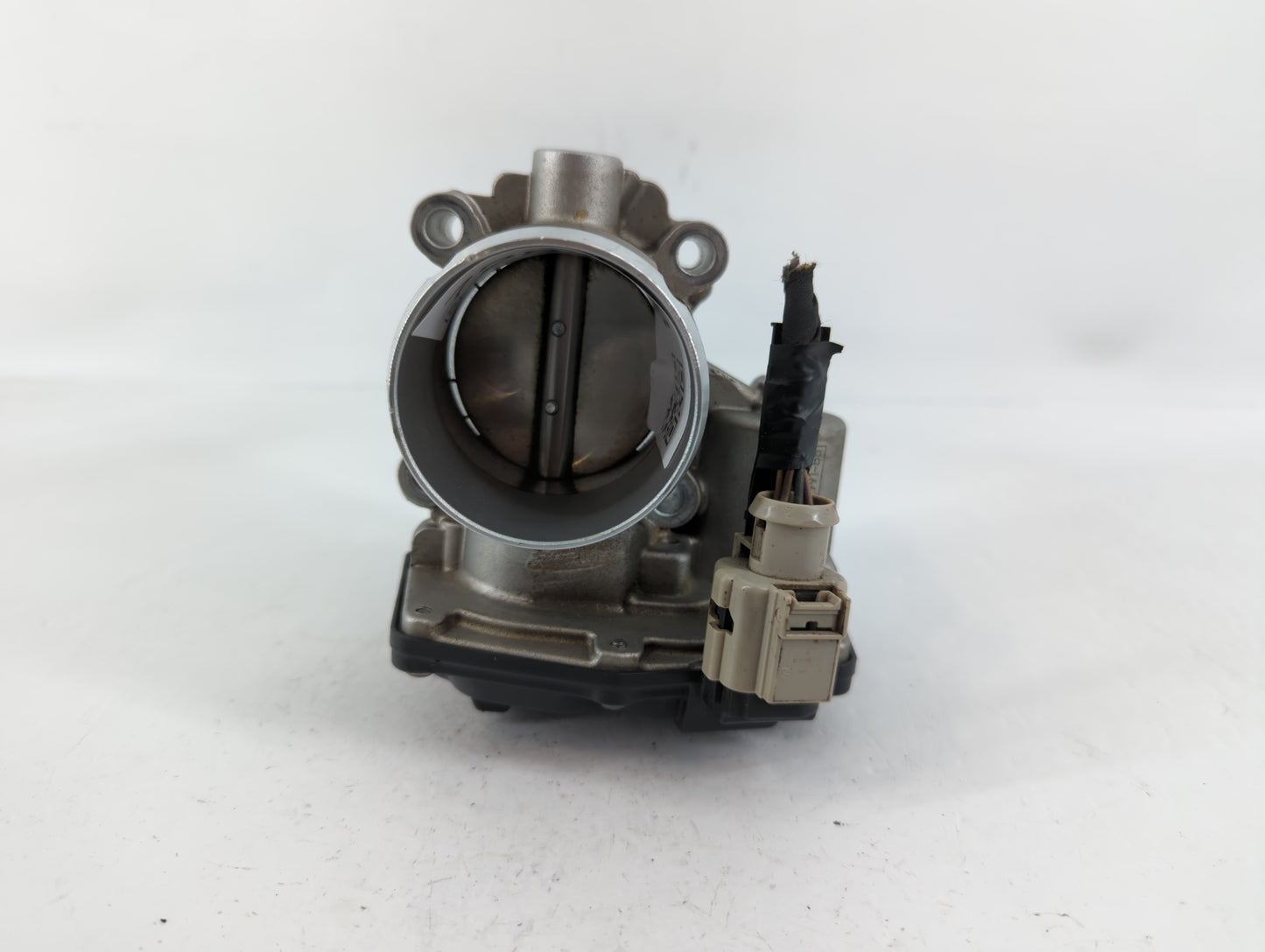 2017-2019 Ford Escape Throttle Body P/N:DS7G-9F991-BB B18 117 4983 Fits Fits 2014 2015 2016 2017 2018 2019 2020 OEM Used Aut