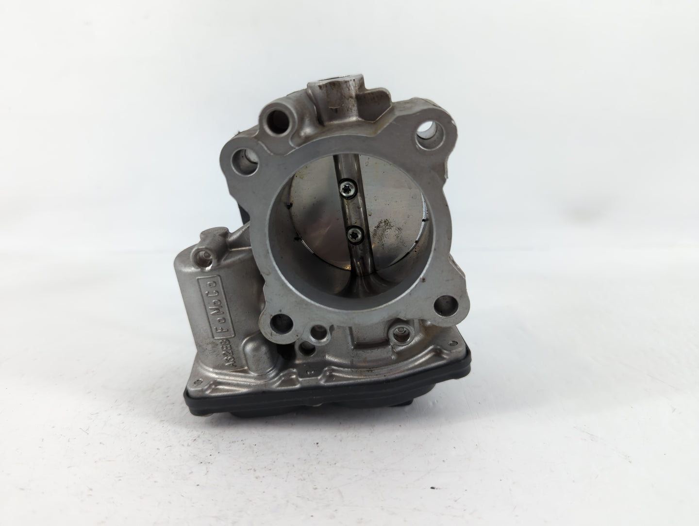 2017-2019 Ford Escape Throttle Body P/N:DS7G-9F991-BB B18 117 4983 Fits Fits 2014 2015 2016 2017 2018 2019 2020 OEM Used Aut