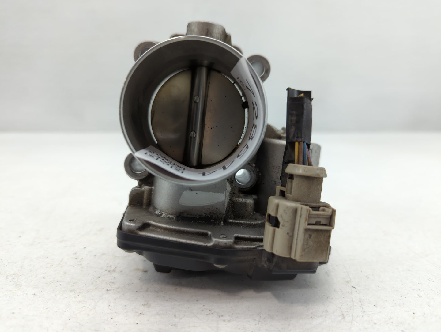 2017-2019 Ford Escape Throttle Body P/N:DS7G-9F991-BB B18 117 4983 Fits Fits 2014 2015 2016 2017 2018 2019 2020 OEM Used Aut