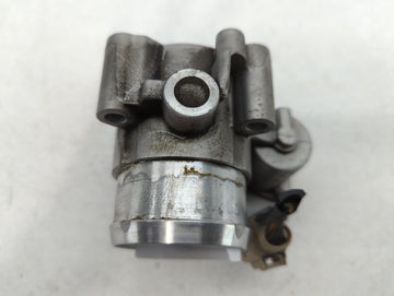 2017-2019 Ford Escape Throttle Body P/N:DS7G-9F991-BB B18 117 4983 Fits Fits 2014 2015 2016 2017 2018 2019 2020 OEM Used Auto Parts