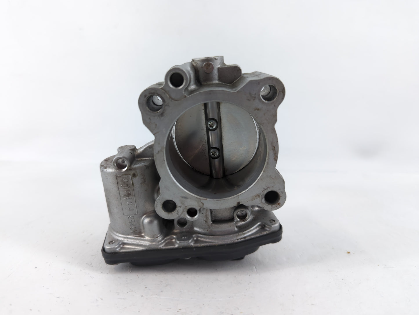 2017-2019 Ford Escape Throttle Body P/N:DS7G-9F991-BB B18 117 4983 Fits Fits 2014 2015 2016 2017 2018 2019 2020 OEM Used Aut
