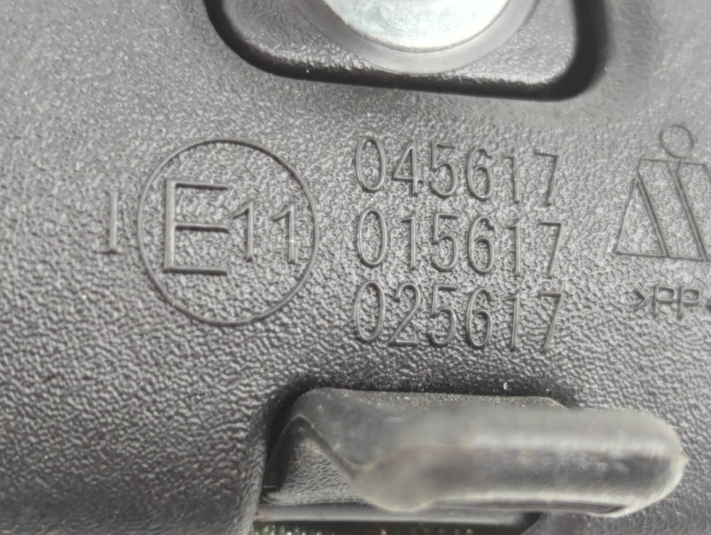 2017-2019 Ford Escape Interior Rear View Mirror Replacement OEM P/N:E11025617 E11015617 Fits Fits 2015 2016 2017 2018 2019 O