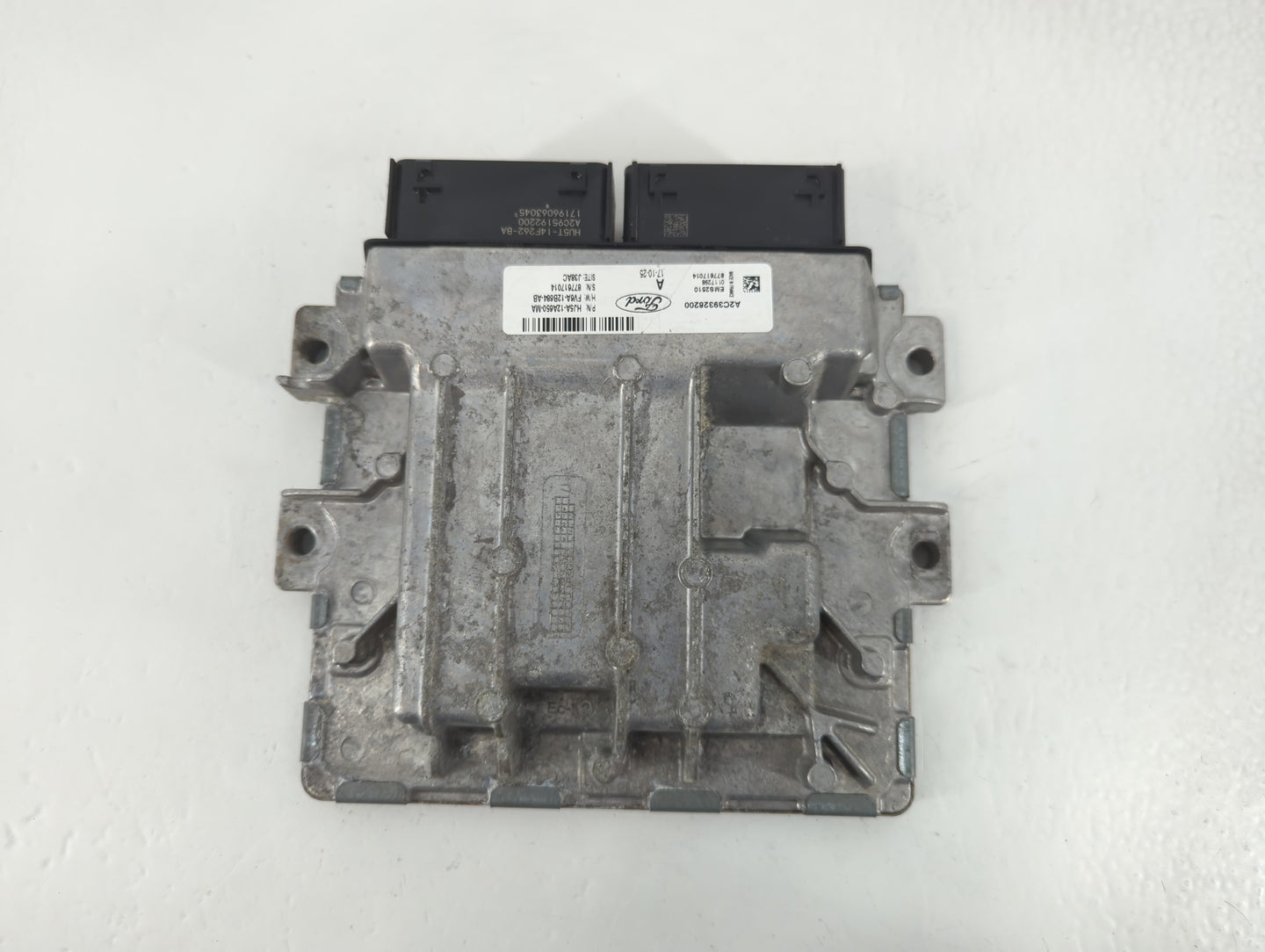 2017-2019 Ford Escape PCM Engine Control Computer ECU ECM PCU OEM P/N:877617014 Fits Fits 2017 2018 2019 OEM Used Auto Parts