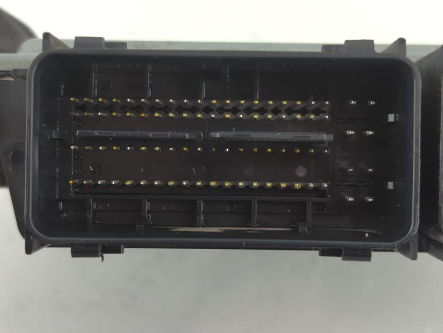 2017-2019 Ford Escape PCM Engine Control Computer ECU ECM PCU OEM P/N:877617014 Fits Fits 2017 2018 2019 OEM Used Auto Parts