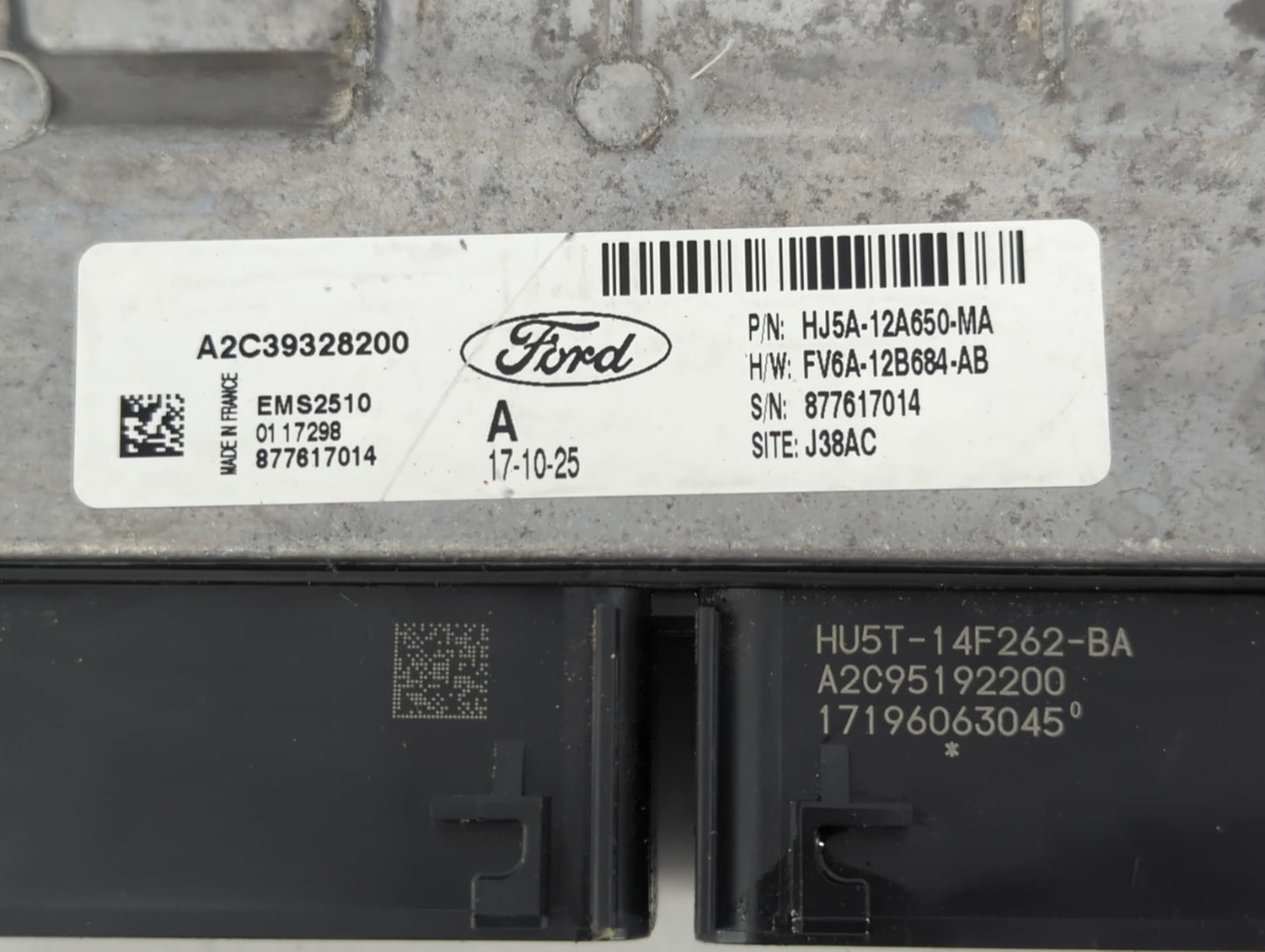 2017-2019 Ford Escape PCM Engine Control Computer ECU ECM PCU OEM P/N:877617014 Fits Fits 2017 2018 2019 OEM Used Auto Parts