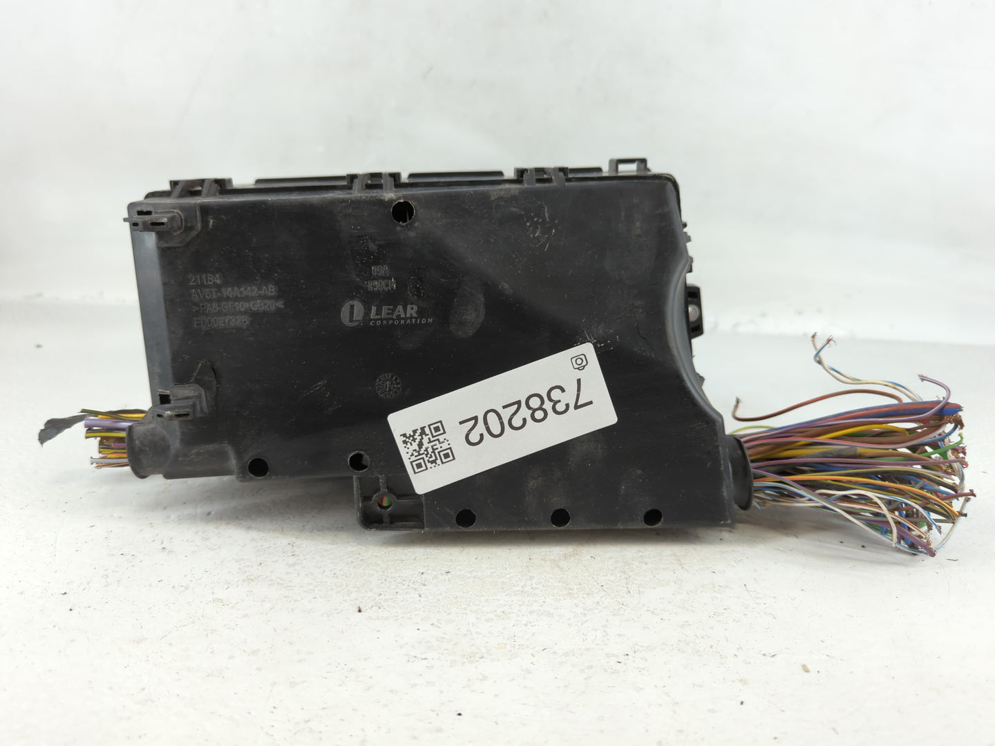 2018 Ford Escape Fusebox Fuse Box Panel Relay Module P/N:AV6T-14A142-AB E00027328 Fits OEM Used Auto Parts - Oemusedautopart