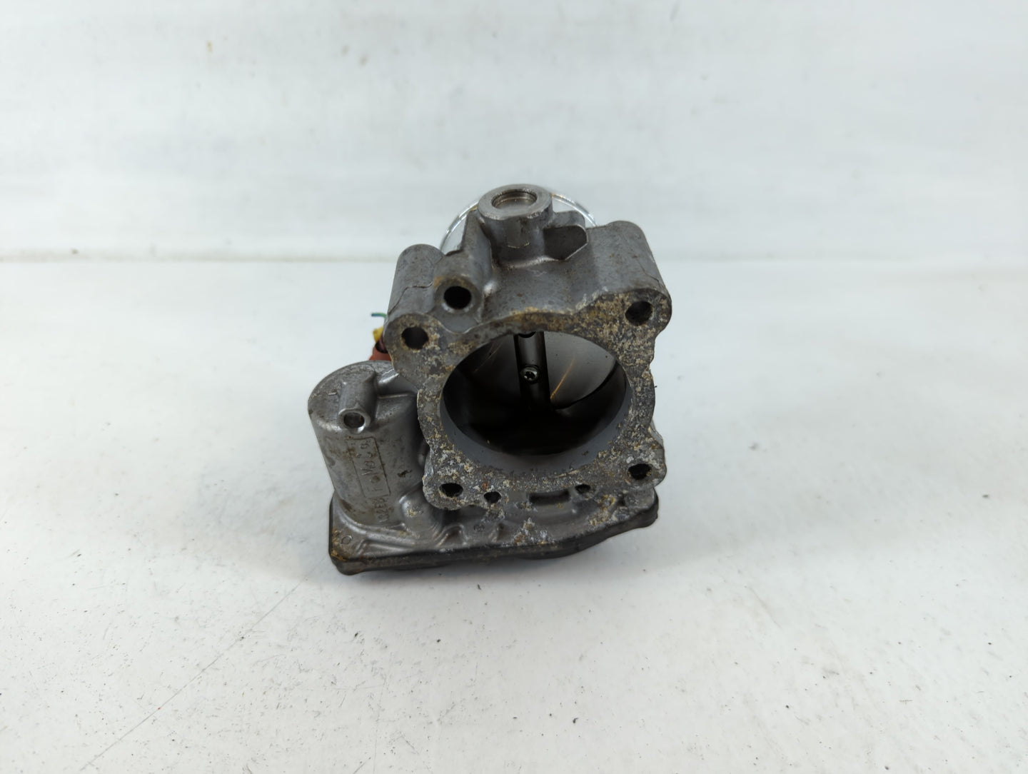 2017-2019 Ford Escape Throttle Body P/N:DS7G-9F991-BB B17 191 4299 Fits Fits 2014 2015 2016 2017 2018 2019 2020 OEM Used Aut