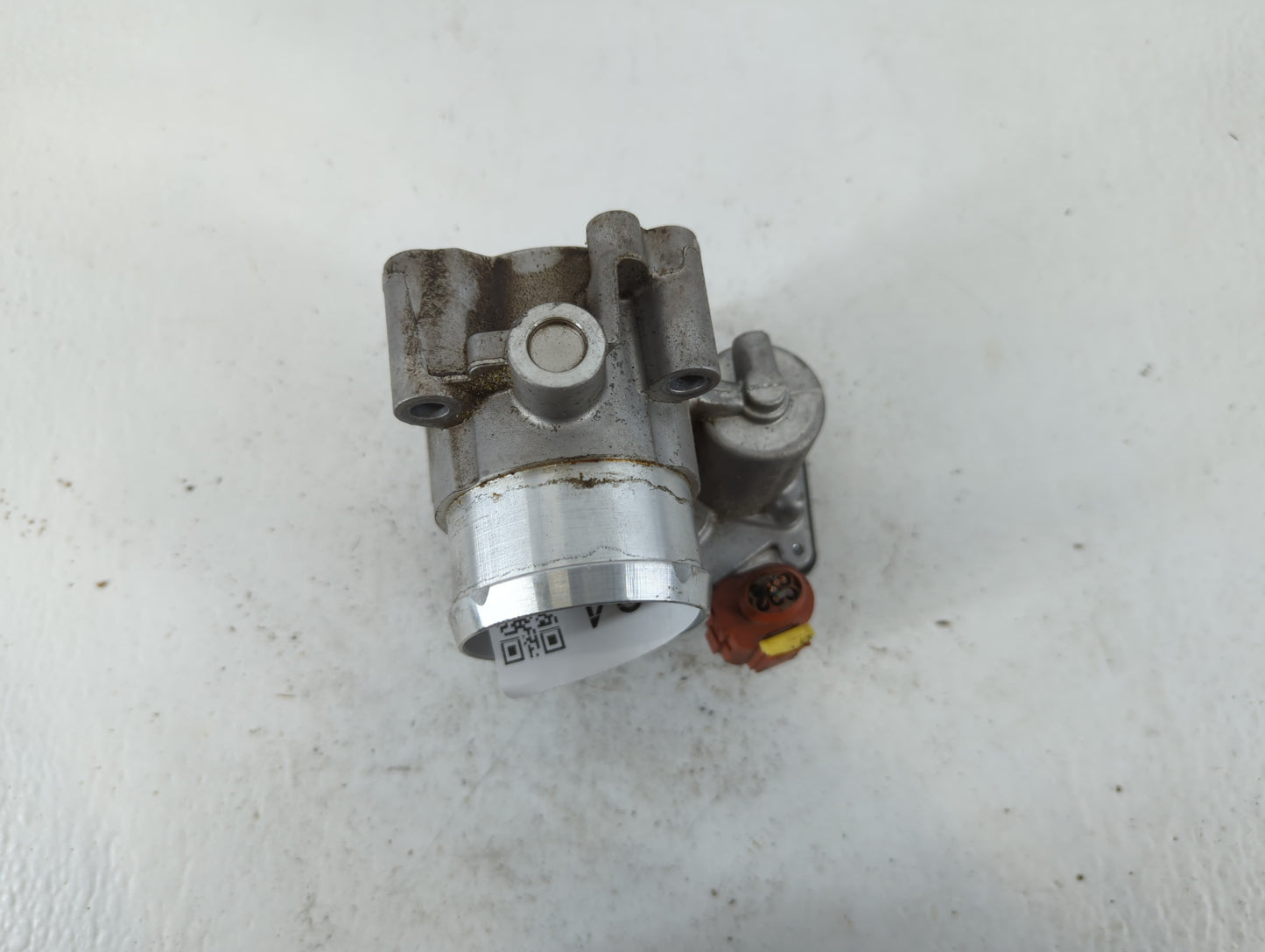2017-2019 Ford Escape Throttle Body P/N:DS7G-9F991-CA B18 032 6277 Fits Fits 2014 2015 2016 2017 2018 2019 2020 OEM Used Aut