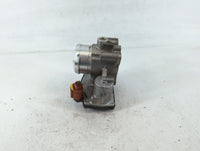 2017-2019 Ford Escape Throttle Body P/N:DS7G-9F991-CA B18 032 6277 Fits Fits 2014 2015 2016 2017 2018 2019 2020 OEM Used Aut