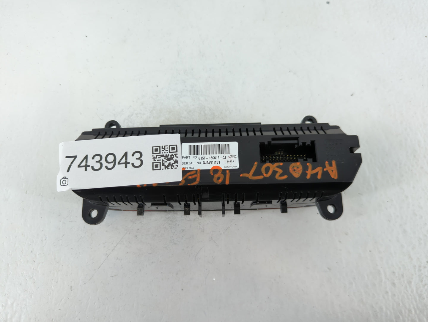 2018-2019 Ford Escape Climate Control Module Temperature AC/Heater Replacement P/N:GJ5T-18C612-CJ Fits Fits 2018 2019 OEM Us