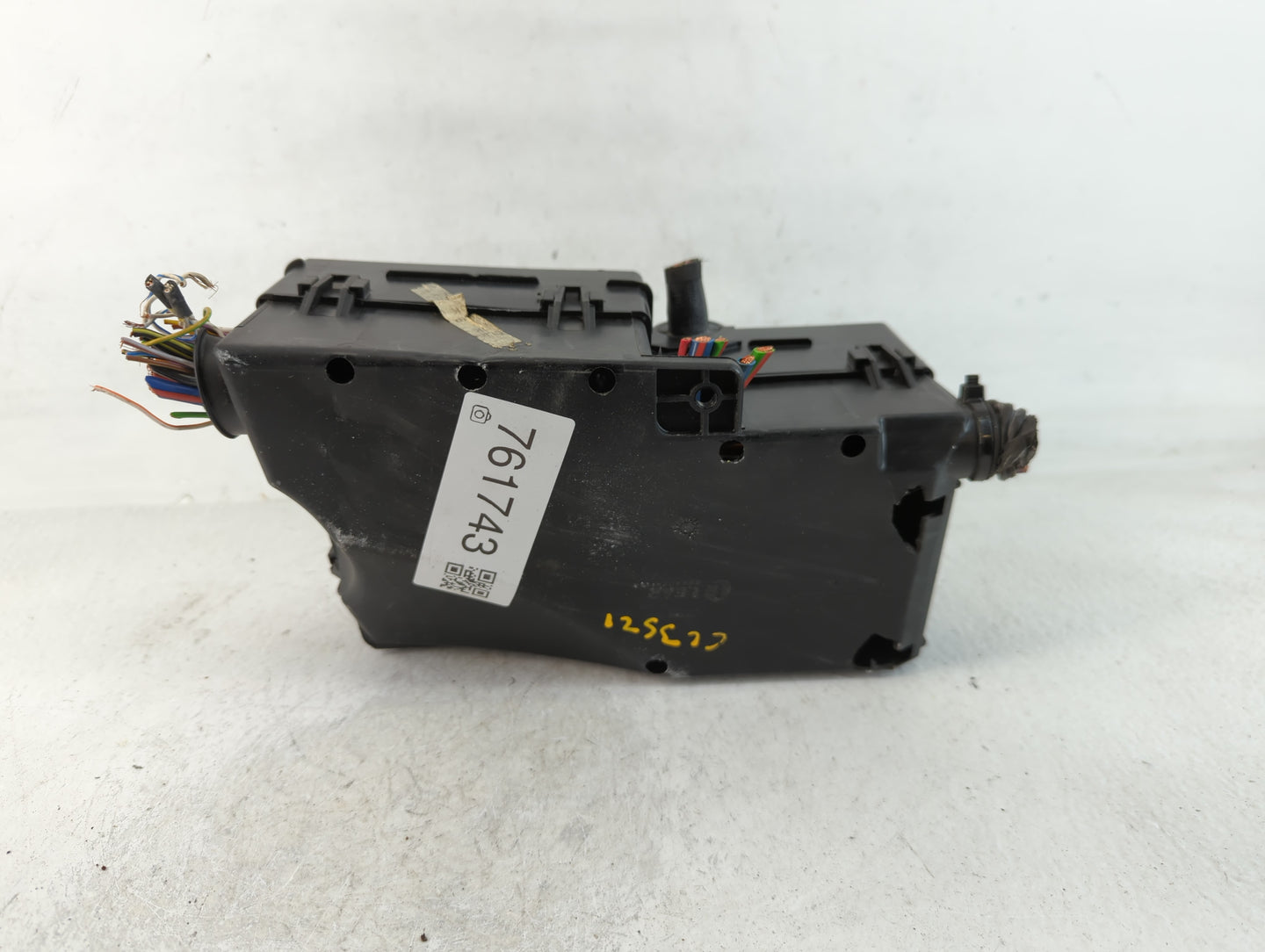 2018 Ford Escape Fusebox Fuse Box Panel Relay Module P/N:E02345500 AV6T-14A067-AD Fits OEM Used Auto Parts - Oemusedautopart