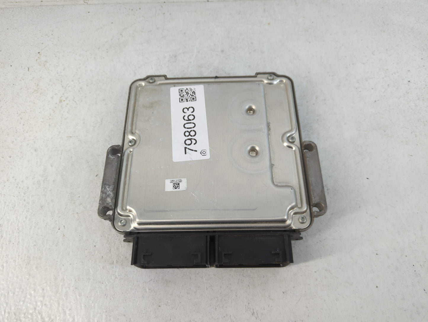 2017-2018 Ford Escape PCM Engine Control Computer ECU ECM PCU OEM P/N:HS7A-12B684-JA HJ5A-12A650-HA Fits Fits 2017 2018 OEM 