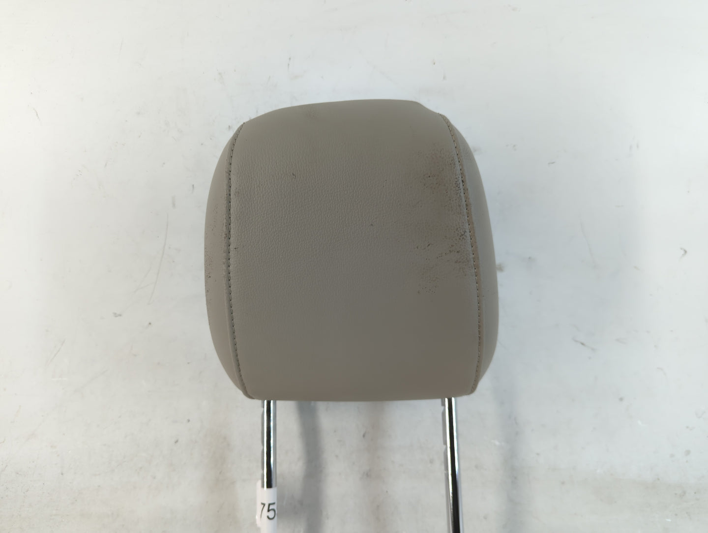 2018 Ford Escape Headrest Head Rest Front Driver Passenger Seat Fits OEM Used Auto Parts - Oemusedautoparts1.com