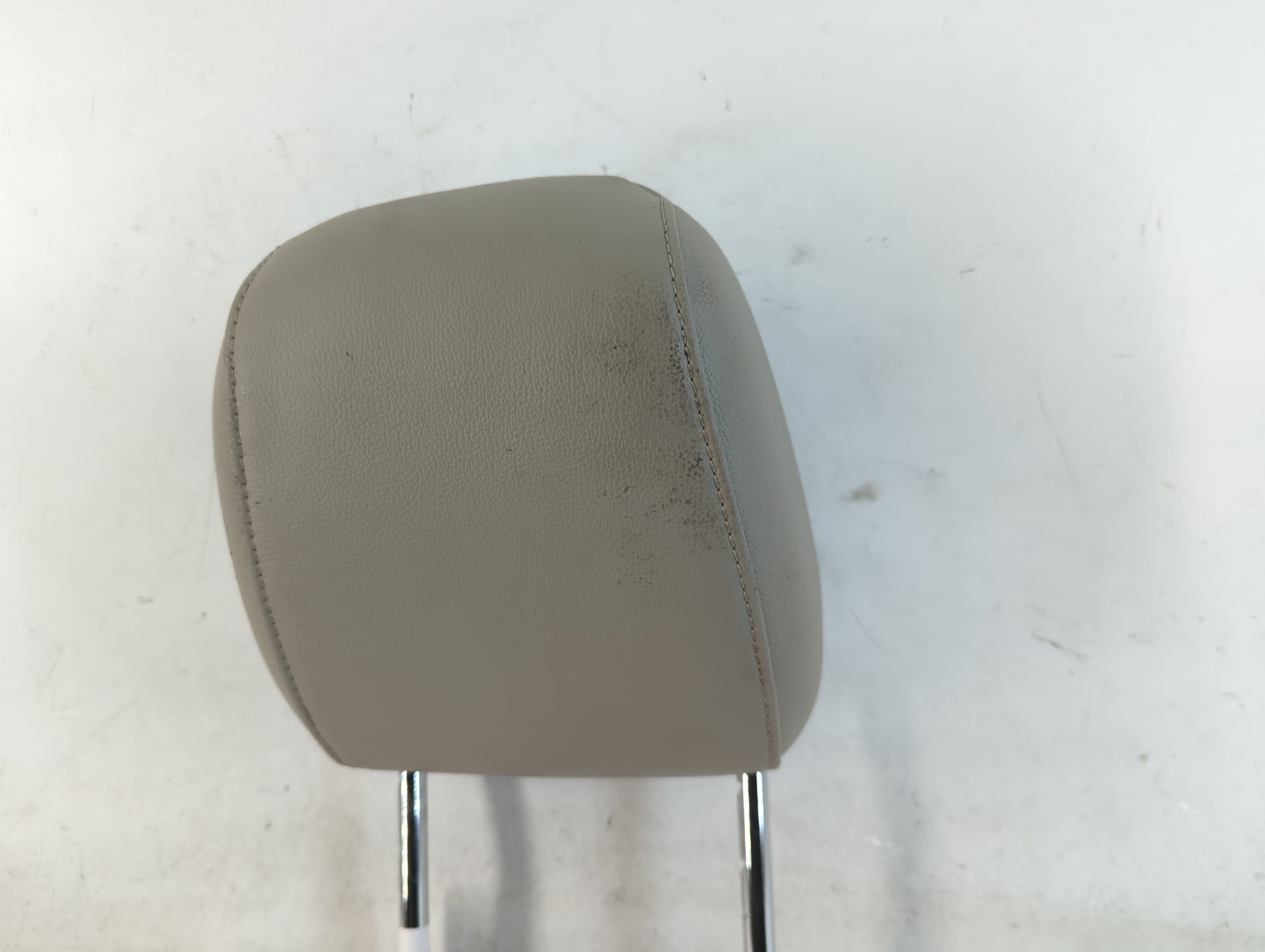 2018 Ford Escape Headrest Head Rest Front Driver Passenger Seat Fits OEM Used Auto Parts - Oemusedautoparts1.com