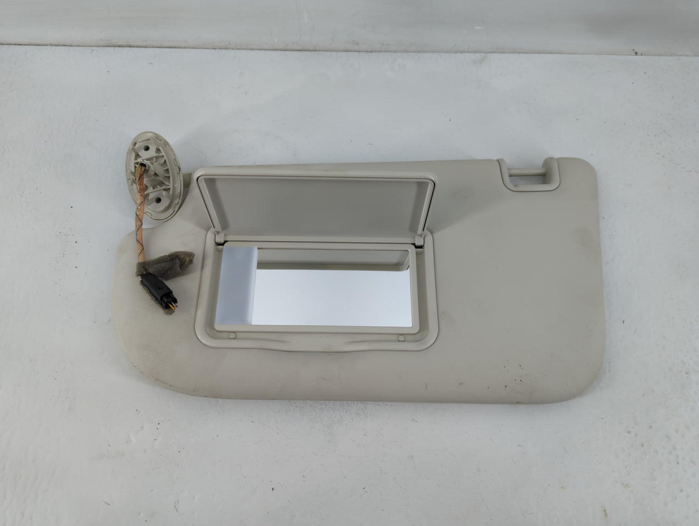 2013-2019 Ford Escape Sun Visor Shade Replacement Driver Left Mirror Fits Fits 2013 2014 2015 2016 2017 2018 2019 OEM Used A